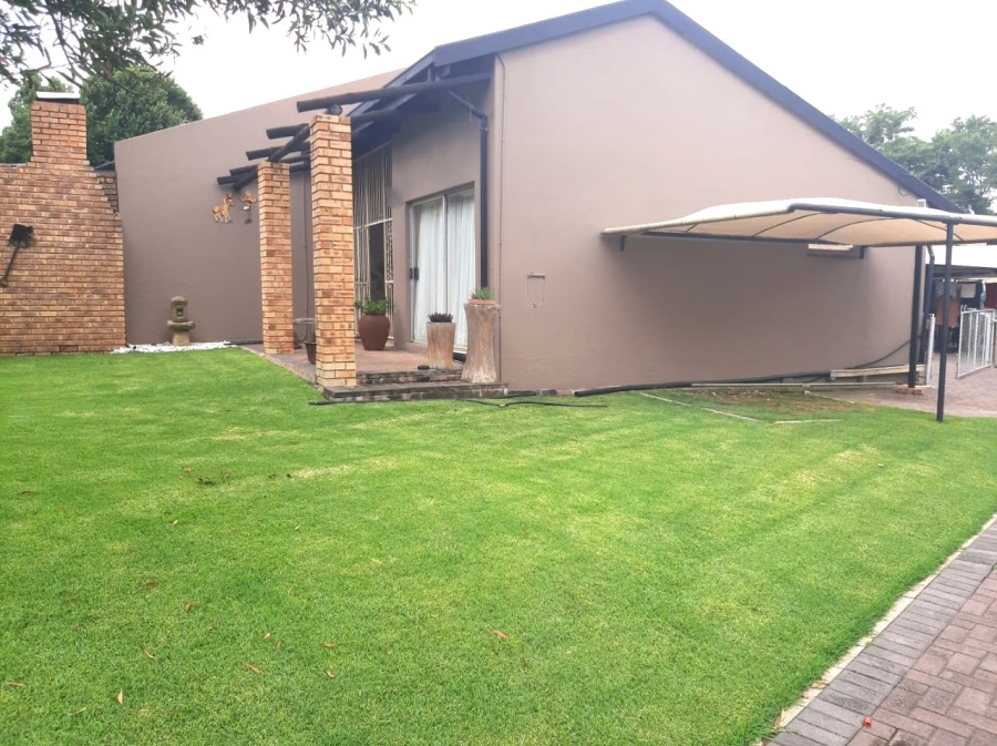 3 Bedroom Property for Sale in Sasolburg Ext 11 Free State